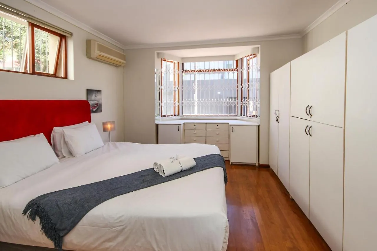 Apartamento Holiday Home In Sea Point, Fresnaye Ciudad del Cabo